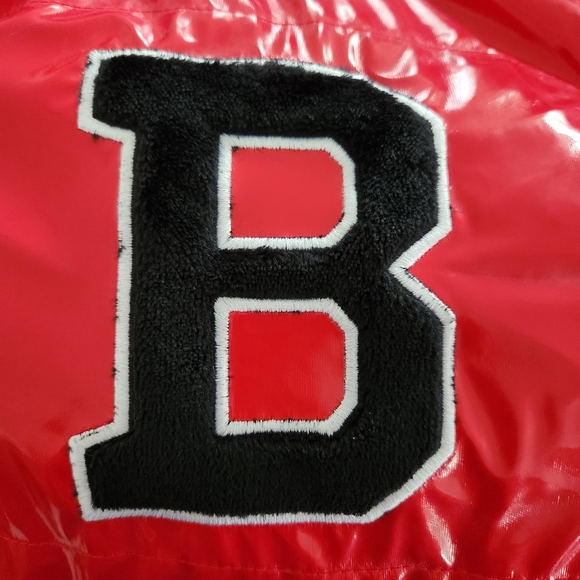 VARSITY STYLE PUFFER ☆ RED FAUX PATENT LEATHER ☆ SHERPA ☆ JACKET ☆ 2x ☆ NWT - Picture 6 of 7